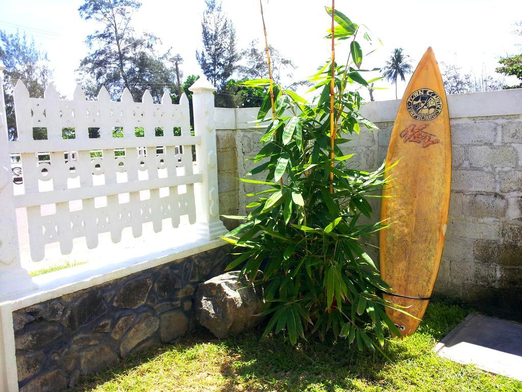 Ceylon Surf Guest And Restaurant Bed & Breakfast Weligama Exterior photo